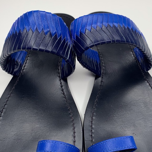 SOLD Tory Burch Two Tone Woven Sandals Slides - Picture 5 of 8